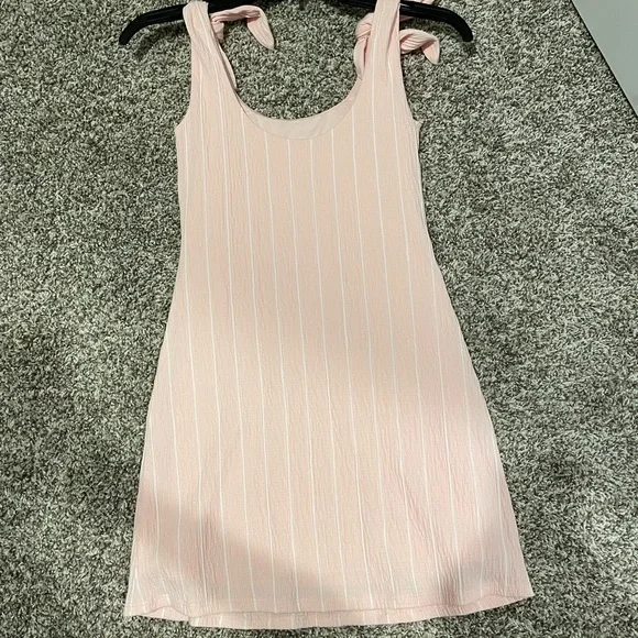 Lovers + Friends Dress - Picture 5 of 10